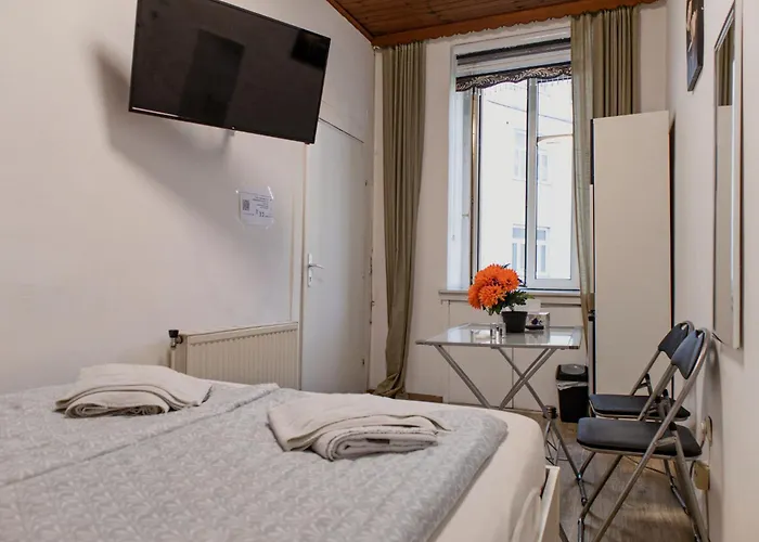 Comfortable 3br Danube & Millennium *