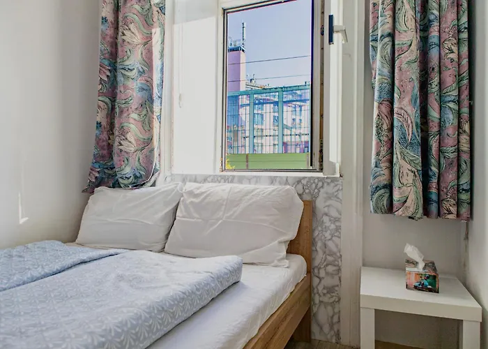 Comfortable 3br Danube & Millennium